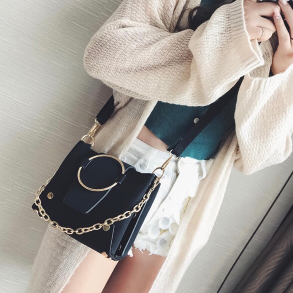 🆕 MADRID Metal Chain Crossbody Tote - Picture 3 of 8